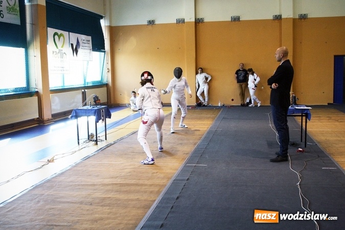 Zdjęcie w galerii na portalu naszwodzislaw.com: Emocje na najwyższym poziomie. Szpadzistki opanowały MOSiR w Radlinie wiadomości z regionu