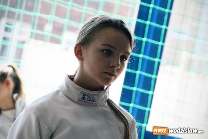 Zdjęcie w galerii na portalu naszwodzislaw.com: Emocje na najwyższym poziomie. Szpadzistki opanowały MOSiR w Radlinie wiadomości z regionu