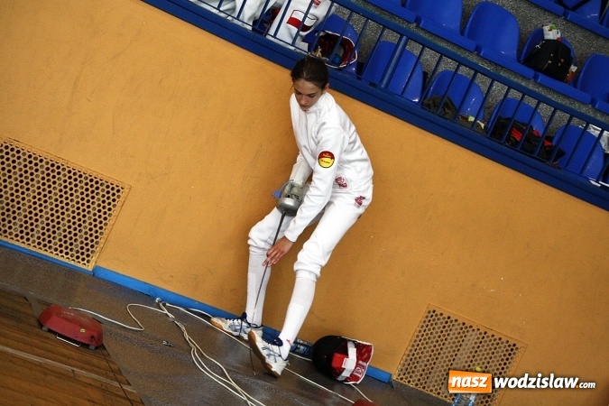 Zdjęcie w galerii na portalu naszwodzislaw.com: Emocje na najwyższym poziomie. Szpadzistki opanowały MOSiR w Radlinie wiadomości z regionu