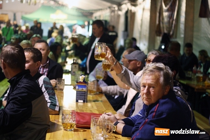 Zdjęcie w galerii na portalu naszwodzislaw.com: Oktoberfest w Wodzisławiu: Dziewięciodniowa zabawa dobiegła końca wiadomości z regionu