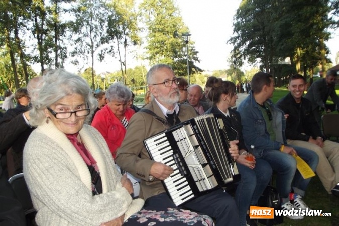 Zdjęcie w galerii na portalu naszwodzislaw.com: Spektakl teatralny z przesłaniem w mszańskim Parku Aktywnej Rekreacji wiadomości z regionu
