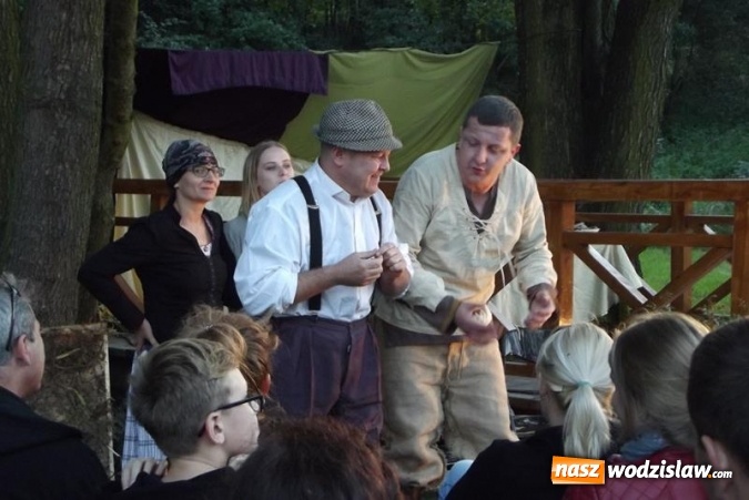 Zdjęcie w galerii na portalu naszwodzislaw.com: Spektakl teatralny z przesłaniem w mszańskim Parku Aktywnej Rekreacji wiadomości z regionu