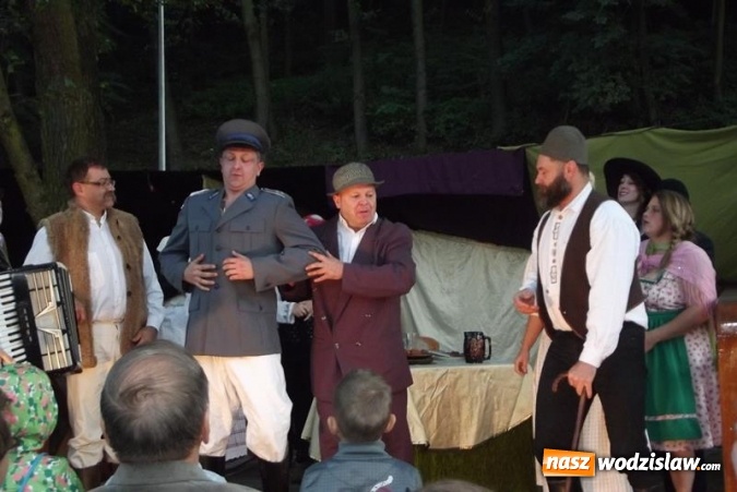 Zdjęcie w galerii na portalu naszwodzislaw.com: Spektakl teatralny z przesłaniem w mszańskim Parku Aktywnej Rekreacji wiadomości z regionu