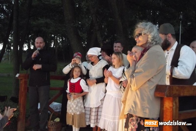 Zdjęcie w galerii na portalu naszwodzislaw.com: Spektakl teatralny z przesłaniem w mszańskim Parku Aktywnej Rekreacji wiadomości z regionu