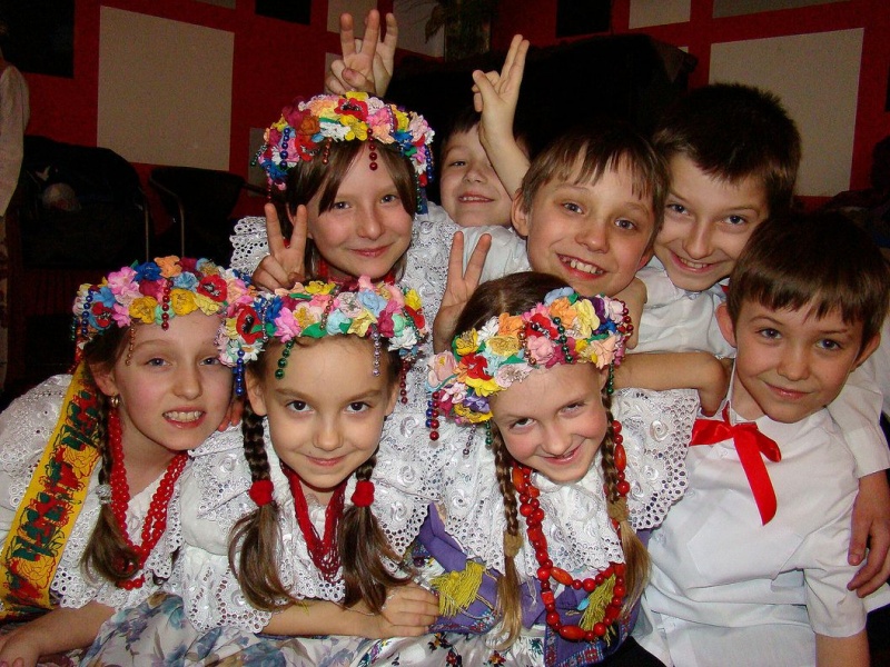 Zdjęcie w galerii na portalu naszwodzislaw.com: Wszyscy uczniowie na jednej scenie wiadomości z regionu