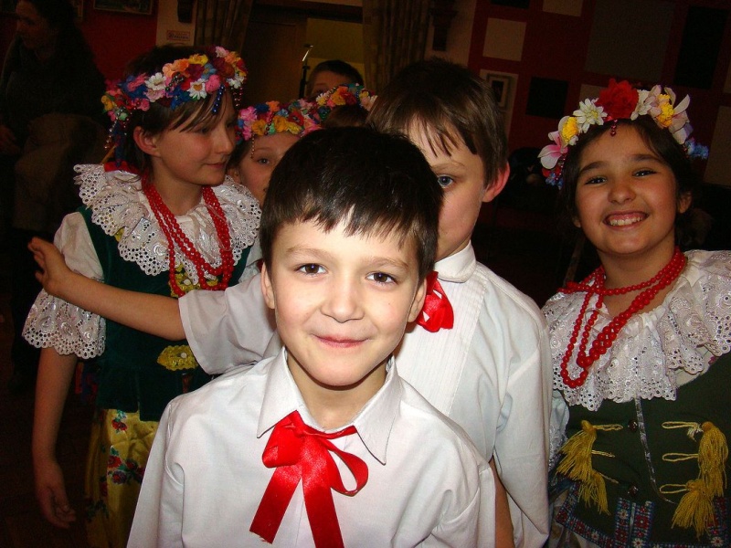 Zdjęcie w galerii na portalu naszwodzislaw.com: Wszyscy uczniowie na jednej scenie wiadomości z regionu