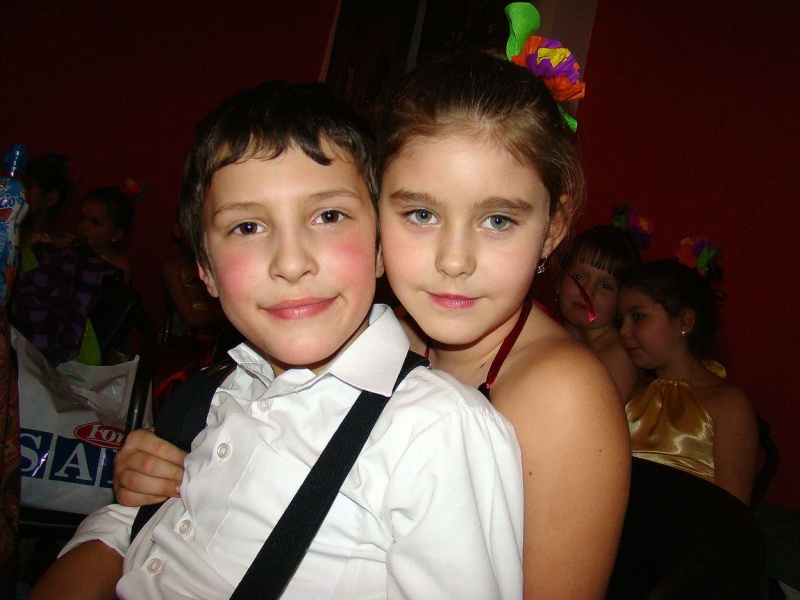 Zdjęcie w galerii na portalu naszwodzislaw.com: Wszyscy uczniowie na jednej scenie wiadomości z regionu