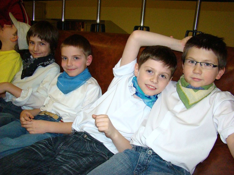 Zdjęcie w galerii na portalu naszwodzislaw.com: Wszyscy uczniowie na jednej scenie wiadomości z regionu