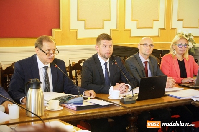 Zdjęcie w galerii na portalu naszwodzislaw.com: Wodzisławscy radni obradują w nowym miejscu wiadomości z regionu