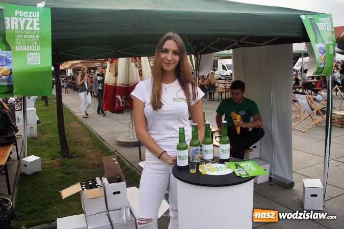 Zdjęcie w galerii na portalu naszwodzislaw.com: Trwa I Zlot Food Truck&oacute;w w Wodzisławiu Śląskim wiadomości z regionu