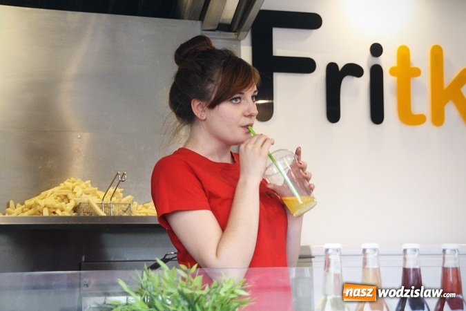 Zdjęcie w galerii na portalu naszwodzislaw.com: Trwa I Zlot Food Truck&oacute;w w Wodzisławiu Śląskim wiadomości z regionu