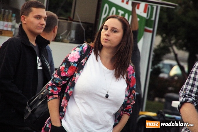 Zdjęcie w galerii na portalu naszwodzislaw.com: Trwa I Zlot Food Truck&oacute;w w Wodzisławiu Śląskim wiadomości z regionu