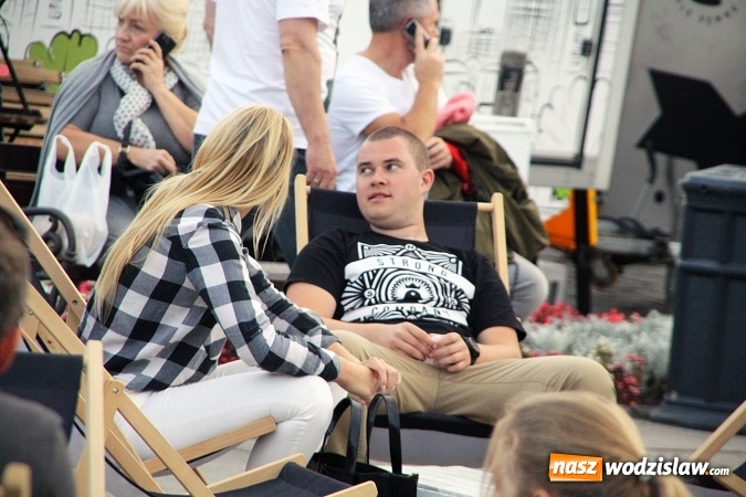 Zdjęcie w galerii na portalu naszwodzislaw.com: Trwa I Zlot Food Truck&oacute;w w Wodzisławiu Śląskim wiadomości z regionu