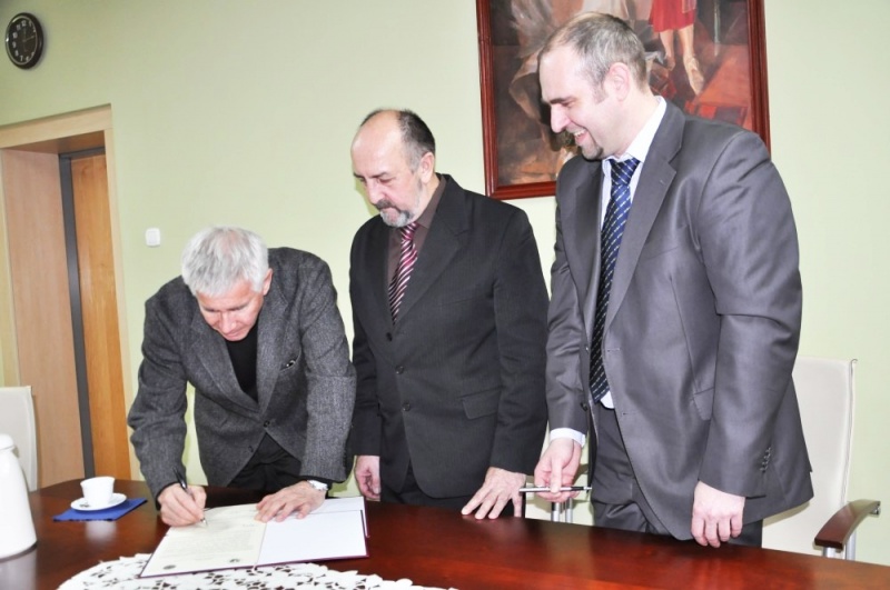 Zdjęcie w galerii na portalu naszwodzislaw.com: Szkoła z Rydułtów partnerem PWSZ wiadomości z regionu