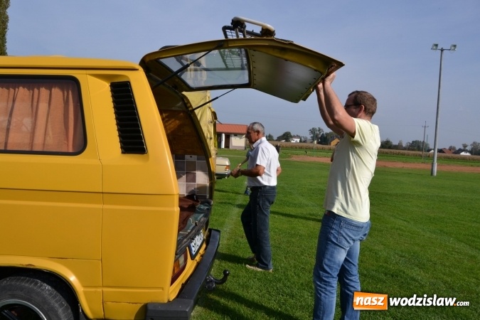 Zdjęcie w galerii na portalu naszwodzislaw.com: Oldtimery z naszego powiatu na zakończeniu sezonu motorowego w Zabełkowie wiadomości z regionu