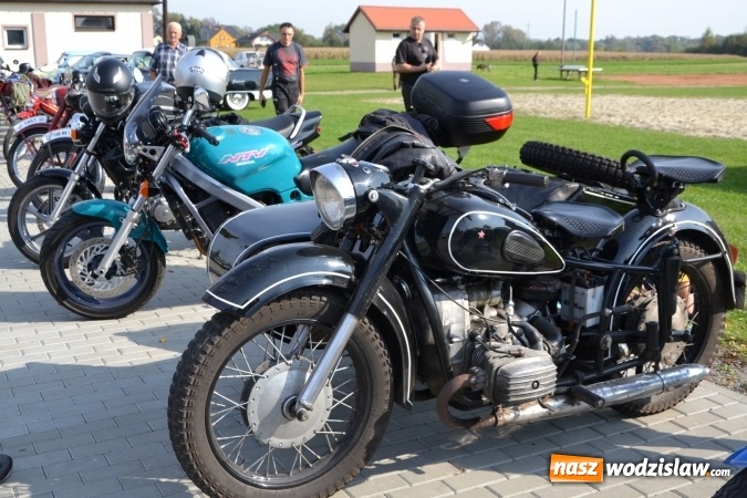 Zdjęcie w galerii na portalu naszwodzislaw.com: Oldtimery z naszego powiatu na zakończeniu sezonu motorowego w Zabełkowie wiadomości z regionu