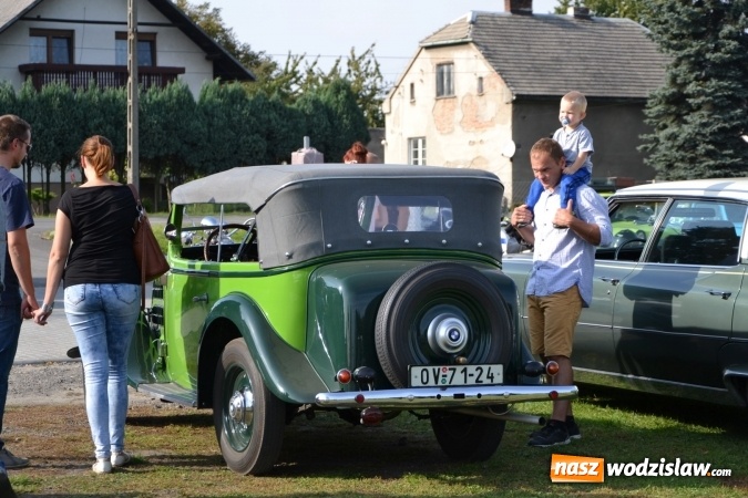 Zdjęcie w galerii na portalu naszwodzislaw.com: Oldtimery z naszego powiatu na zakończeniu sezonu motorowego w Zabełkowie wiadomości z regionu