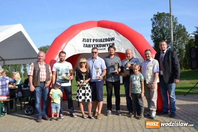 Zdjęcie w galerii na portalu naszwodzislaw.com: Oldtimery z naszego powiatu na zakończeniu sezonu motorowego w Zabełkowie wiadomości z regionu