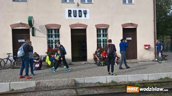 Zdjęcie w galerii na portalu naszwodzislaw.com: Młodzież z Radlina poznawała atrakcje regionu  wiadomości z regionu