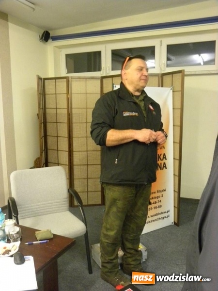 Zdjęcie w galerii na portalu naszwodzislaw.com: Piotr Kulczyna w wodzisławskiej bibliotece. Podróżnik opowiadał o swoich niesamowitych przygodach wiadomości z regionu