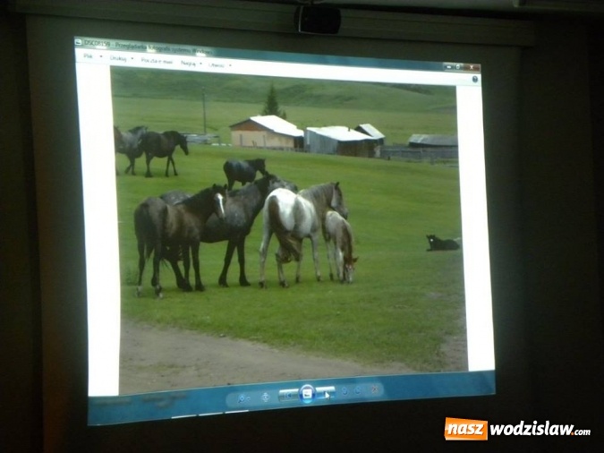 Zdjęcie w galerii na portalu naszwodzislaw.com: Piotr Kulczyna w wodzisławskiej bibliotece. Podróżnik opowiadał o swoich niesamowitych przygodach wiadomości z regionu