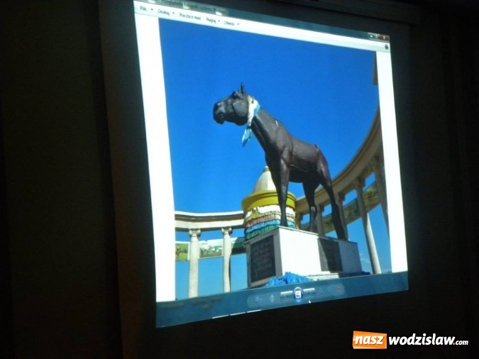 Zdjęcie w galerii na portalu naszwodzislaw.com: Piotr Kulczyna w wodzisławskiej bibliotece. Podróżnik opowiadał o swoich niesamowitych przygodach wiadomości z regionu