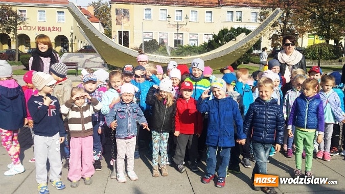 Zdjęcie w galerii na portalu naszwodzislaw.com: Wycieczka ulicami starego miasta. Przedszkolaki z szesnastki poznawały historię Wodzisławia wiadomości z regionu