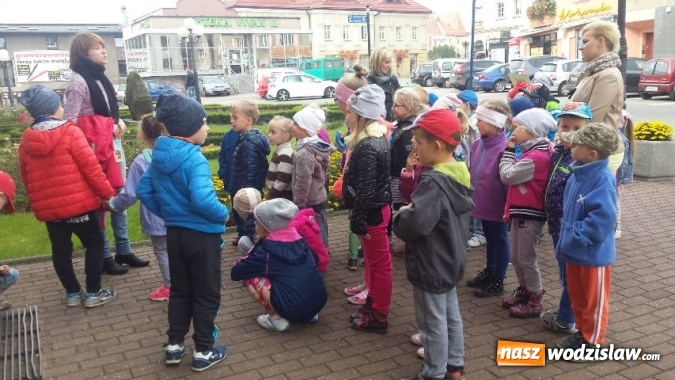 Zdjęcie w galerii na portalu naszwodzislaw.com: Wycieczka ulicami starego miasta. Przedszkolaki z szesnastki poznawały historię Wodzisławia wiadomości z regionu