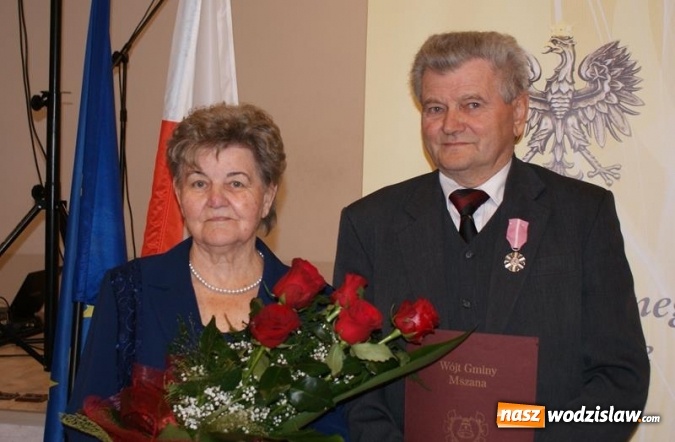 Zdjęcie w galerii na portalu naszwodzislaw.com: Pary małżeńskie z 50-letnim i 60-letnim stażem odebrały medale wiadomości z regionu