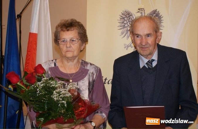 Zdjęcie w galerii na portalu naszwodzislaw.com: Pary małżeńskie z 50-letnim i 60-letnim stażem odebrały medale wiadomości z regionu