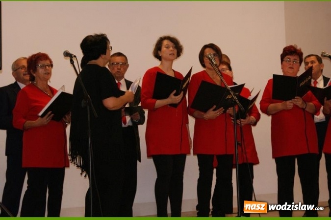 Zdjęcie w galerii na portalu naszwodzislaw.com: Pary małżeńskie z 50-letnim i 60-letnim stażem odebrały medale wiadomości z regionu