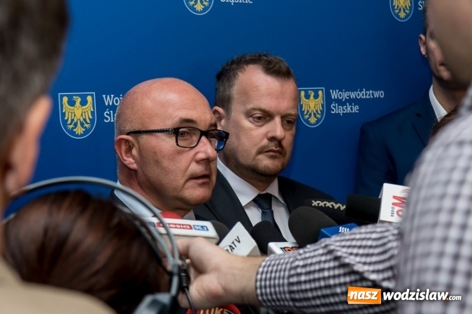 Zdjęcie w galerii na portalu naszwodzislaw.com: Podtapianie samorządów. Marszałek przeciwko zmianom w prawie, które spowodują wzrost opłat za wodę wiadomości z regionu