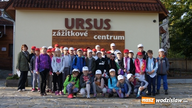 Zdjęcie w galerii na portalu naszwodzislaw.com: Uczniowie z wodzisławskiej 