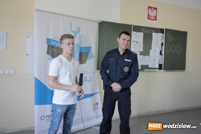 Zdjęcie w galerii na portalu naszwodzislaw.com: Wkraczasz w dorosłość – Wybieraj!  wiadomości z regionu