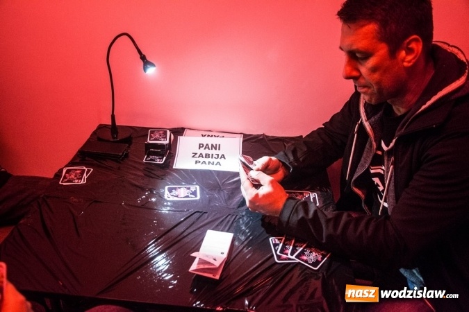 Zdjęcie w galerii na portalu naszwodzislaw.com: Pani zabija pana, czyli mrożąca krew w żyłach impreza w Rodzinnym Parku Rozrywki wiadomości z regionu