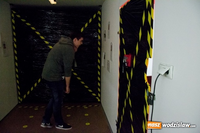 Zdjęcie w galerii na portalu naszwodzislaw.com: Pani zabija pana, czyli mrożąca krew w żyłach impreza w Rodzinnym Parku Rozrywki wiadomości z regionu