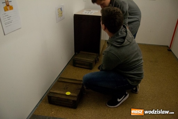 Zdjęcie w galerii na portalu naszwodzislaw.com: Pani zabija pana, czyli mrożąca krew w żyłach impreza w Rodzinnym Parku Rozrywki wiadomości z regionu