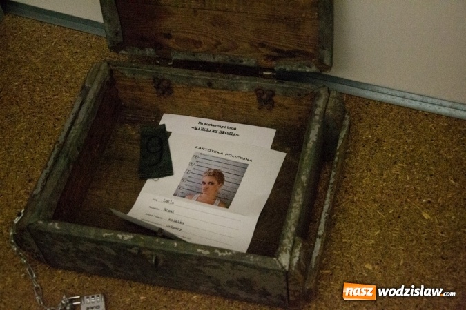 Zdjęcie w galerii na portalu naszwodzislaw.com: Pani zabija pana, czyli mrożąca krew w żyłach impreza w Rodzinnym Parku Rozrywki wiadomości z regionu