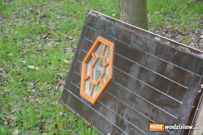 Zdjęcie w galerii na portalu naszwodzislaw.com: Rodzinny Park Rozrywki: Ruszyła budowa chatki solankowej  wiadomości z regionu