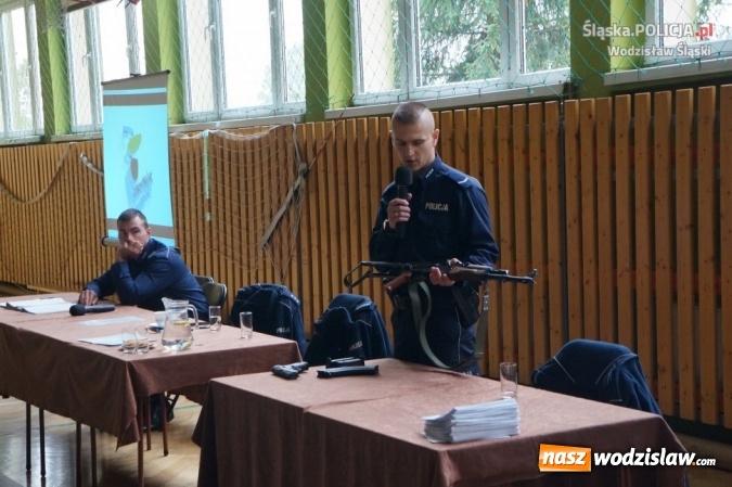 Zdjęcie w galerii na portalu naszwodzislaw.com: Policjanci szkolili nauczycieli na temat zagrożeń terrorystycznych  wiadomości z regionu