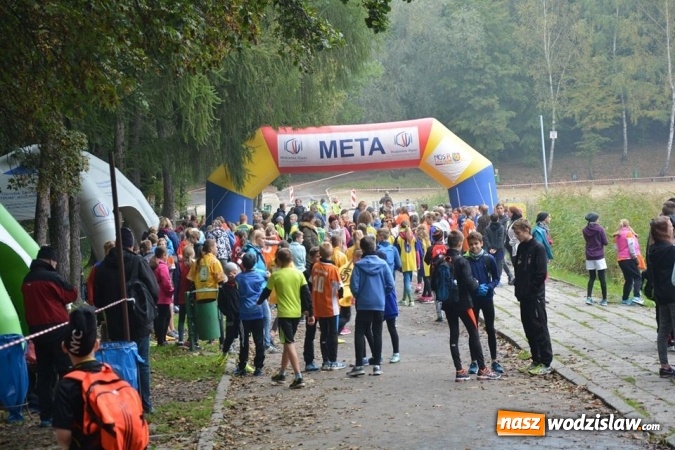 Zdjęcie w galerii na portalu naszwodzislaw.com: Powiatowe Sztafetowe Biegi Przełajowe wiadomości z regionu