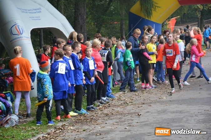 Zdjęcie w galerii na portalu naszwodzislaw.com: Powiatowe Sztafetowe Biegi Przełajowe wiadomości z regionu