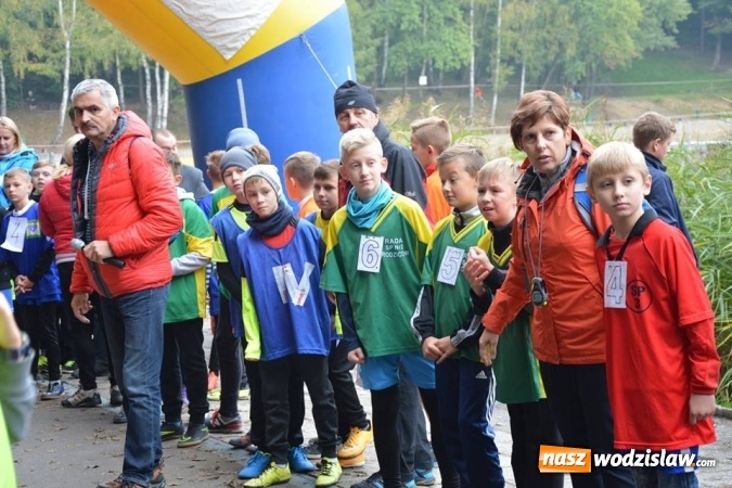 Zdjęcie w galerii na portalu naszwodzislaw.com: Powiatowe Sztafetowe Biegi Przełajowe wiadomości z regionu