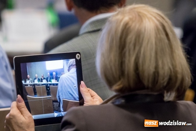 Zdjęcie w galerii na portalu naszwodzislaw.com: Nie ma Śląska bez Odry - panel na temat przyszłości transportu wodnego na zakończenie VI Kongresu Małej i Średniej Przedsiębiorczości wiadomości z regionu