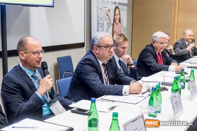 Zdjęcie w galerii na portalu naszwodzislaw.com: Nie ma Śląska bez Odry - panel na temat przyszłości transportu wodnego na zakończenie VI Kongresu Małej i Średniej Przedsiębiorczości wiadomości z regionu