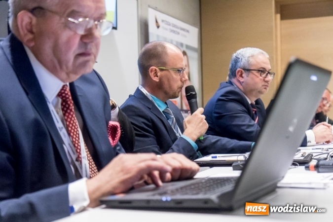 Zdjęcie w galerii na portalu naszwodzislaw.com: Nie ma Śląska bez Odry - panel na temat przyszłości transportu wodnego na zakończenie VI Kongresu Małej i Średniej Przedsiębiorczości wiadomości z regionu