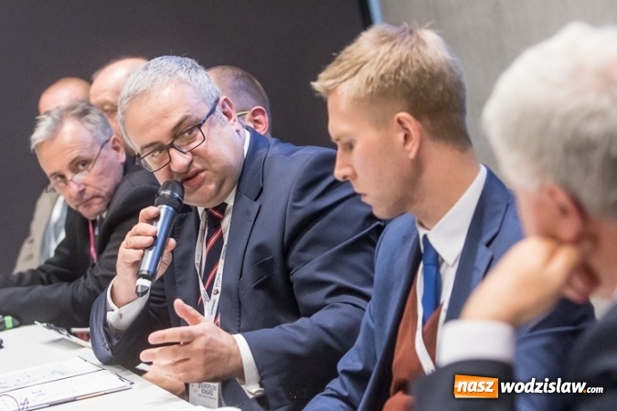 Zdjęcie w galerii na portalu naszwodzislaw.com: Nie ma Śląska bez Odry - panel na temat przyszłości transportu wodnego na zakończenie VI Kongresu Małej i Średniej Przedsiębiorczości wiadomości z regionu