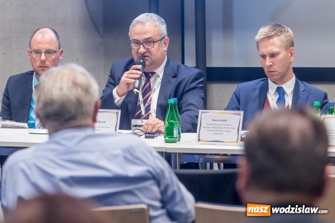 Zdjęcie w galerii na portalu naszwodzislaw.com: Nie ma Śląska bez Odry - panel na temat przyszłości transportu wodnego na zakończenie VI Kongresu Małej i Średniej Przedsiębiorczości wiadomości z regionu
