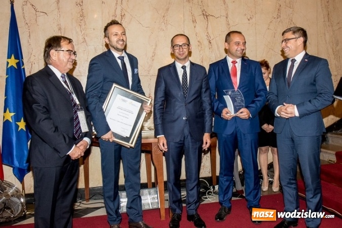 Zdjęcie w galerii na portalu naszwodzislaw.com: Wręczono wyróżnienia Programu Samorząd, który wspiera MŚP. Nagrodzono Rydułtowy i Wodzisław Śląski  wiadomości z regionu