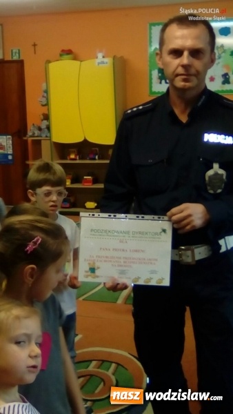 Zdjęcie w galerii na portalu naszwodzislaw.com: Przedszkolaki w policyjnych czapkach wiadomości z regionu